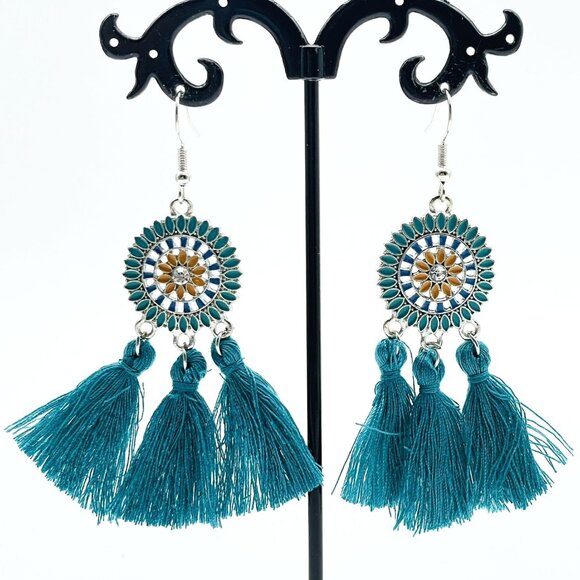 Fringe Pierced Earrings Teal Medallion Silver Tone Ethnic Native Tribal SW - Picture 1 of 9